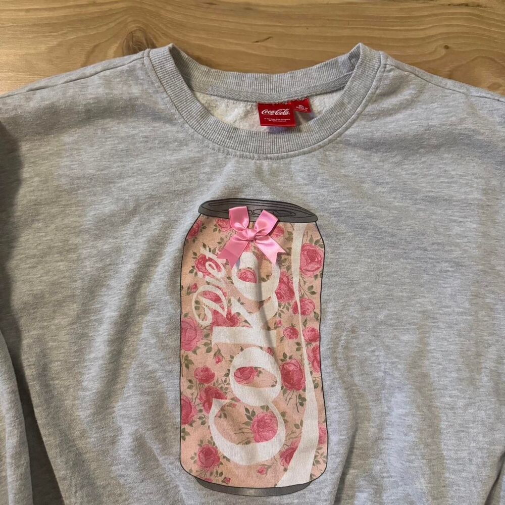 Vintage 00s Coca Cola grey crewneck sweatshirt with floral design